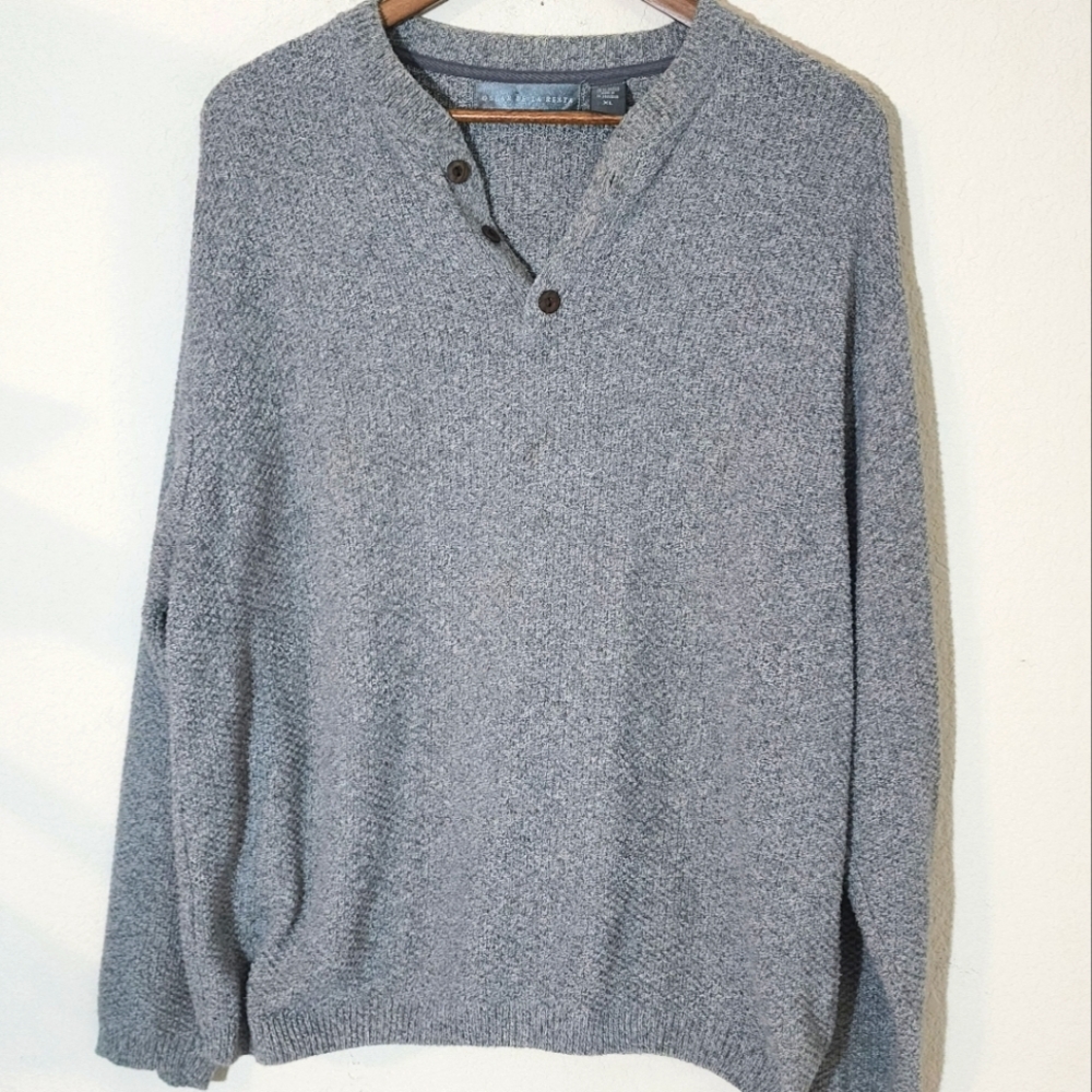 Oscar de la renta  Henley Stretchy XL.‎        Bin 15